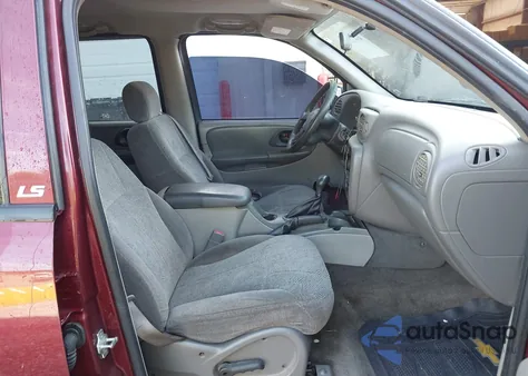 2004 Chevrolet Trailblazer Ls из США, поврежденный, VIN 1GNDS13S442442330